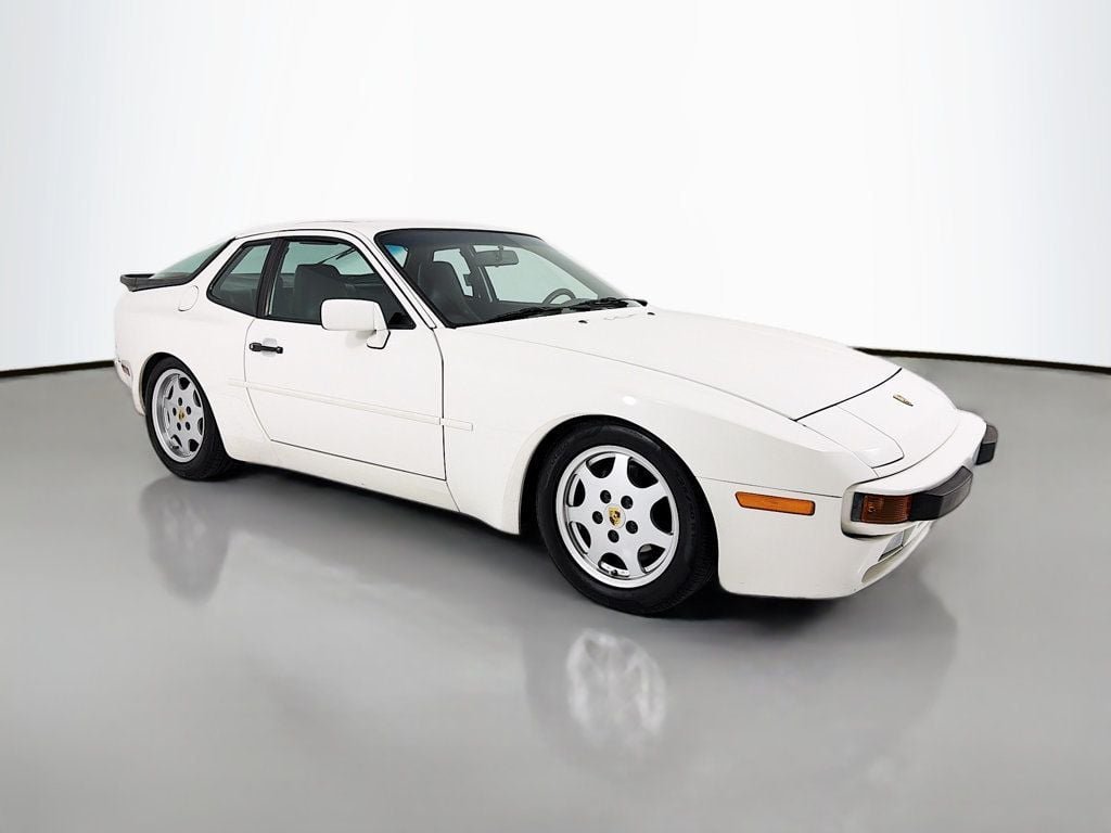Used 1987 White Porsche  image 7