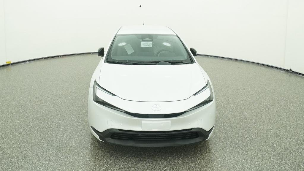 New 2026 Wind Chill Pearl Toyota LE image 17