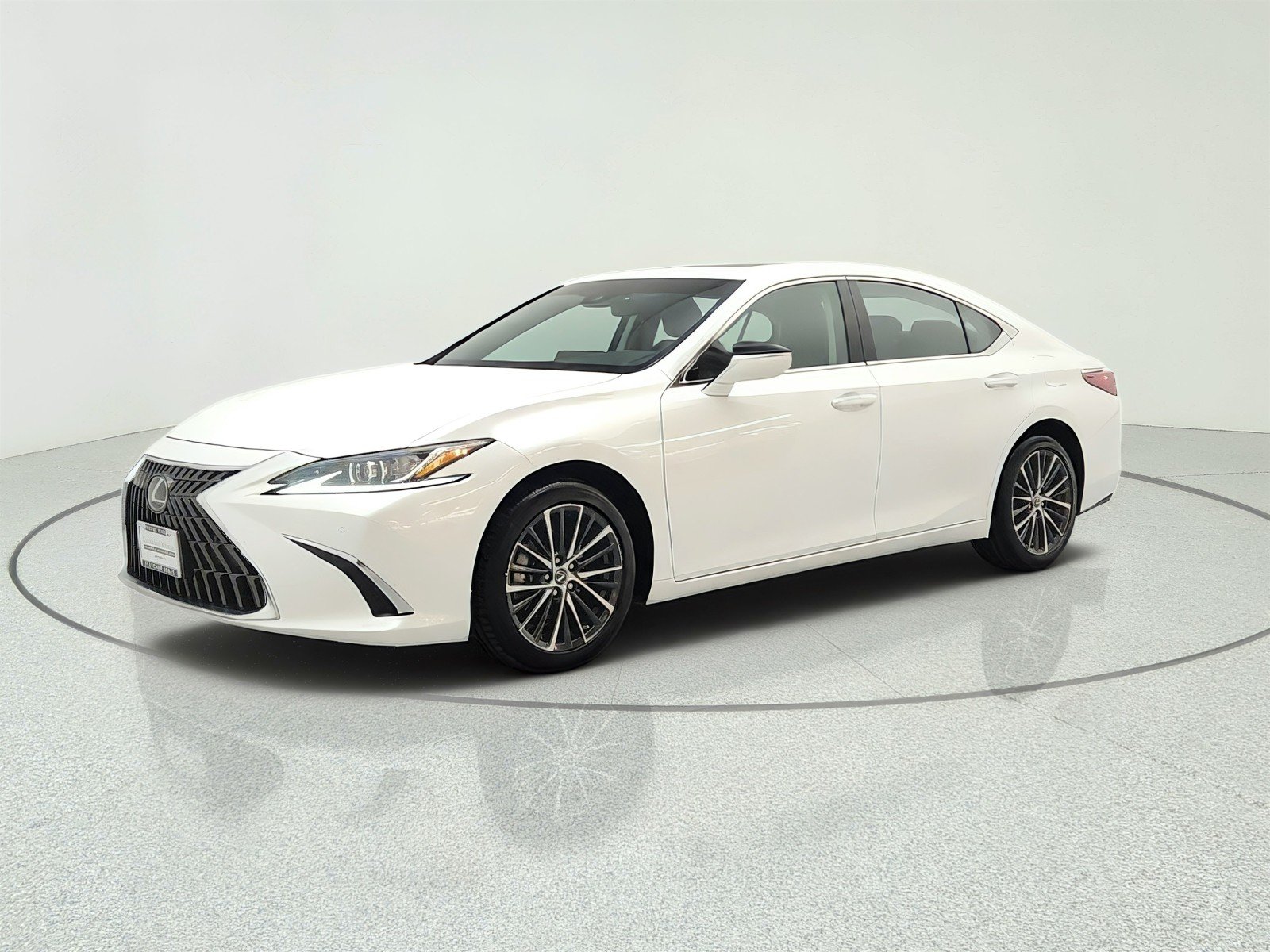 Used 2024 Eminent White Pearl Lexus ES 350 FWD image 1