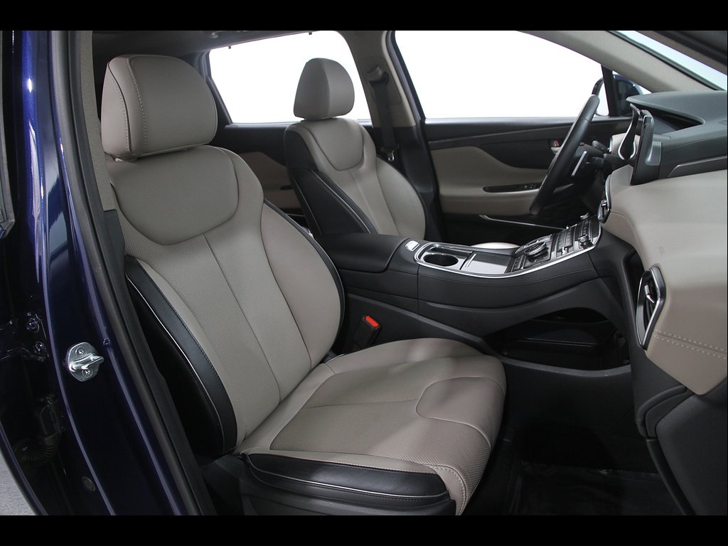 2023 Hyundai Santa Fe Limited - Photo 17