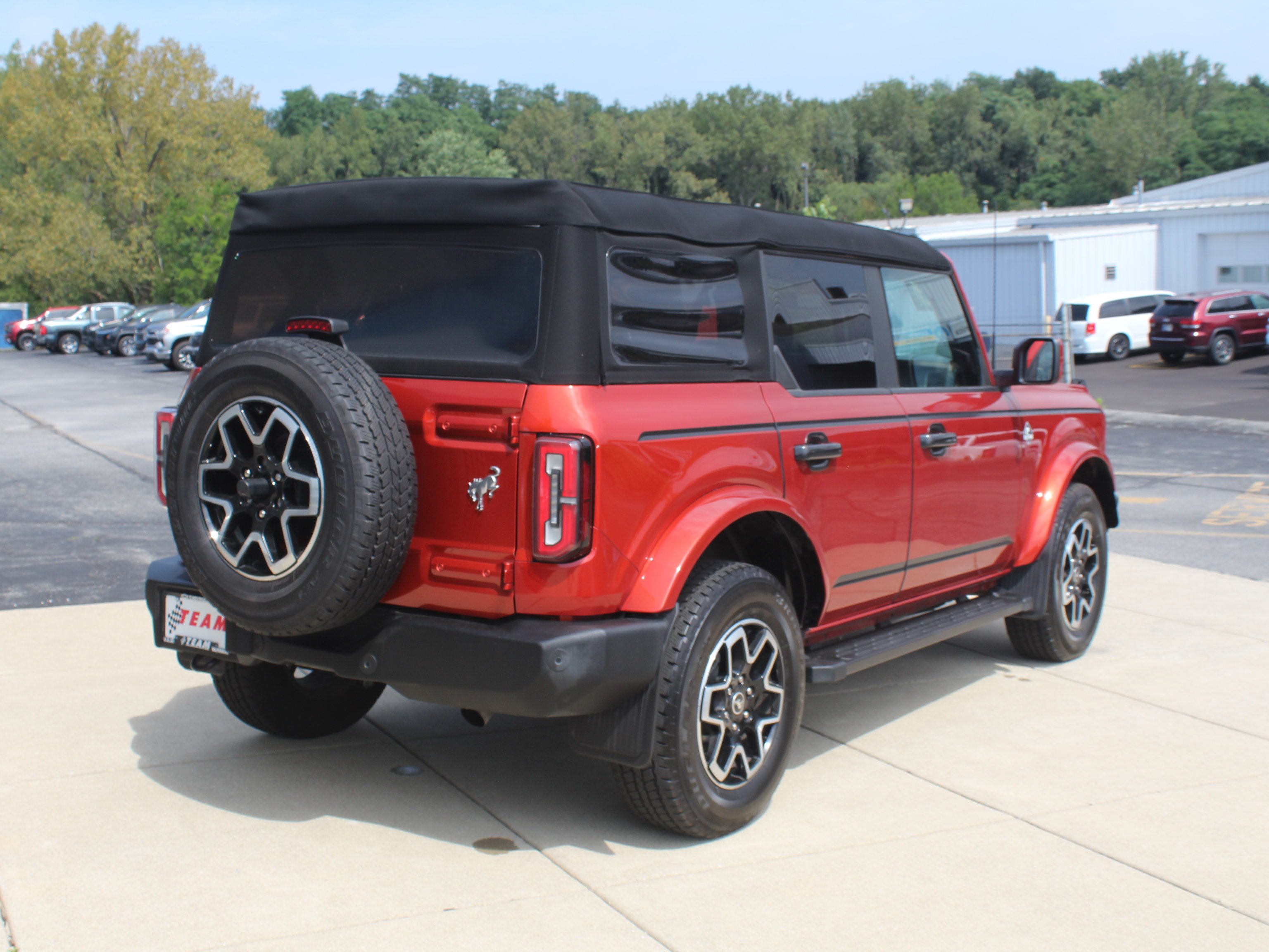 2023 Ford Bronco 4-Door Outer Banks - Photo 6
