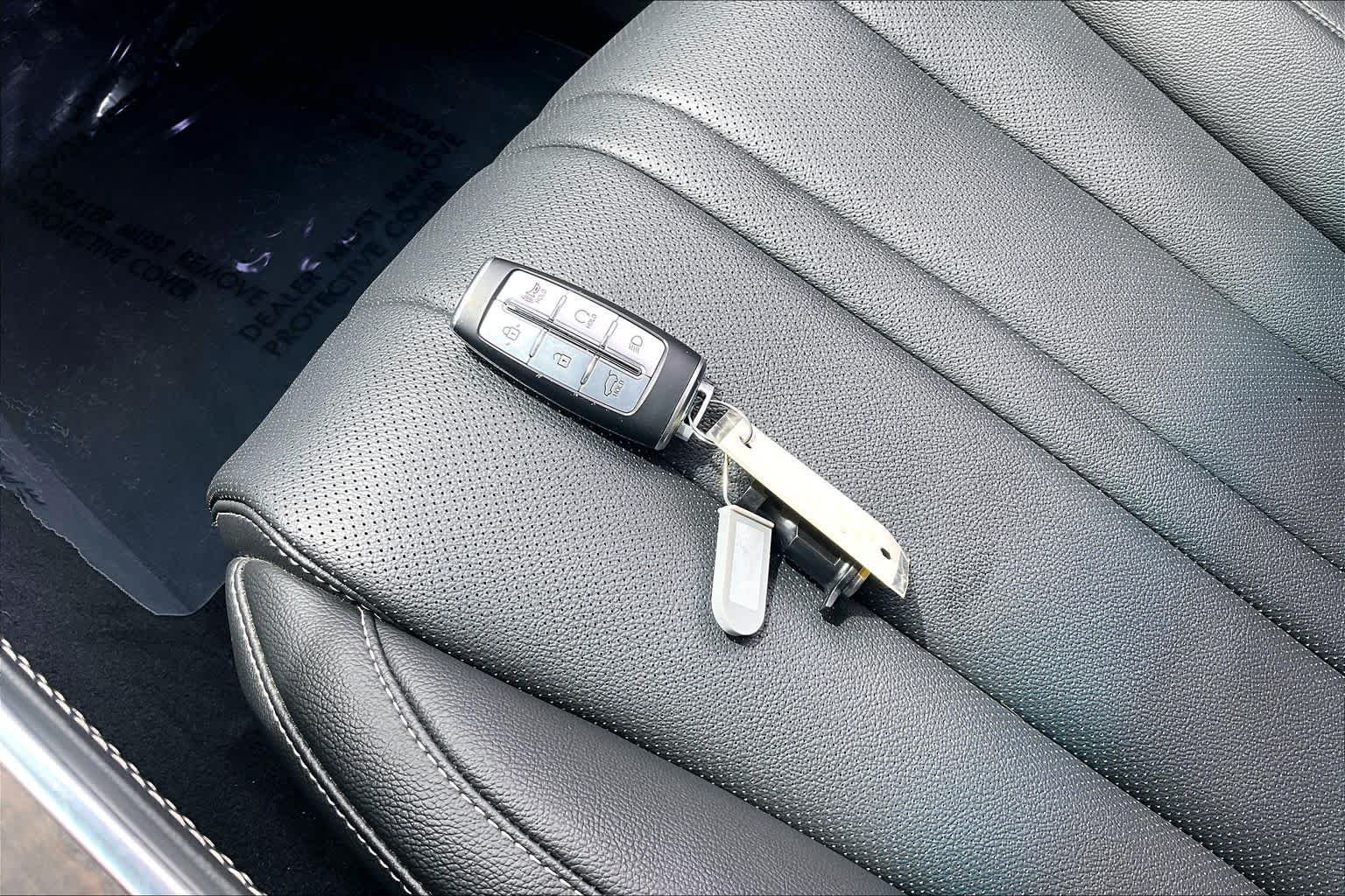 2024 GENESIS GV80 Standard - Photo 29