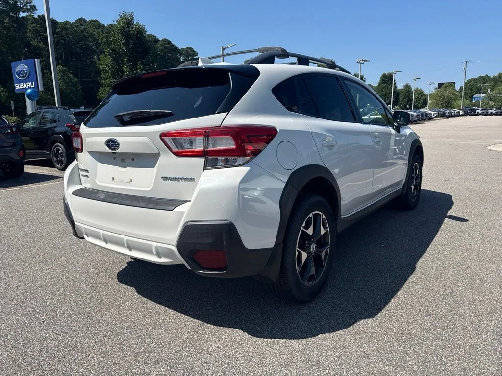 Used 2018 White Subaru 2.0i Premium image 5