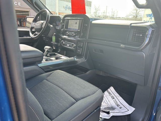 Used 2022 Blue Ford XLT image 13