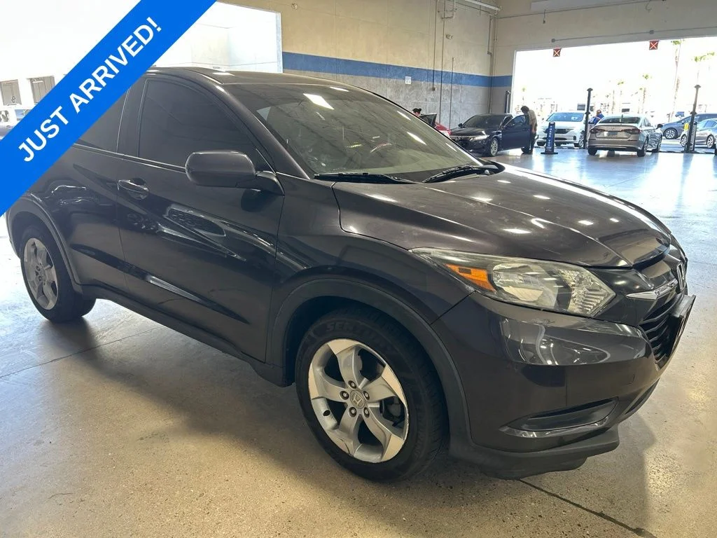 Used 2016 Modern Steel Metallic Honda LX image 2