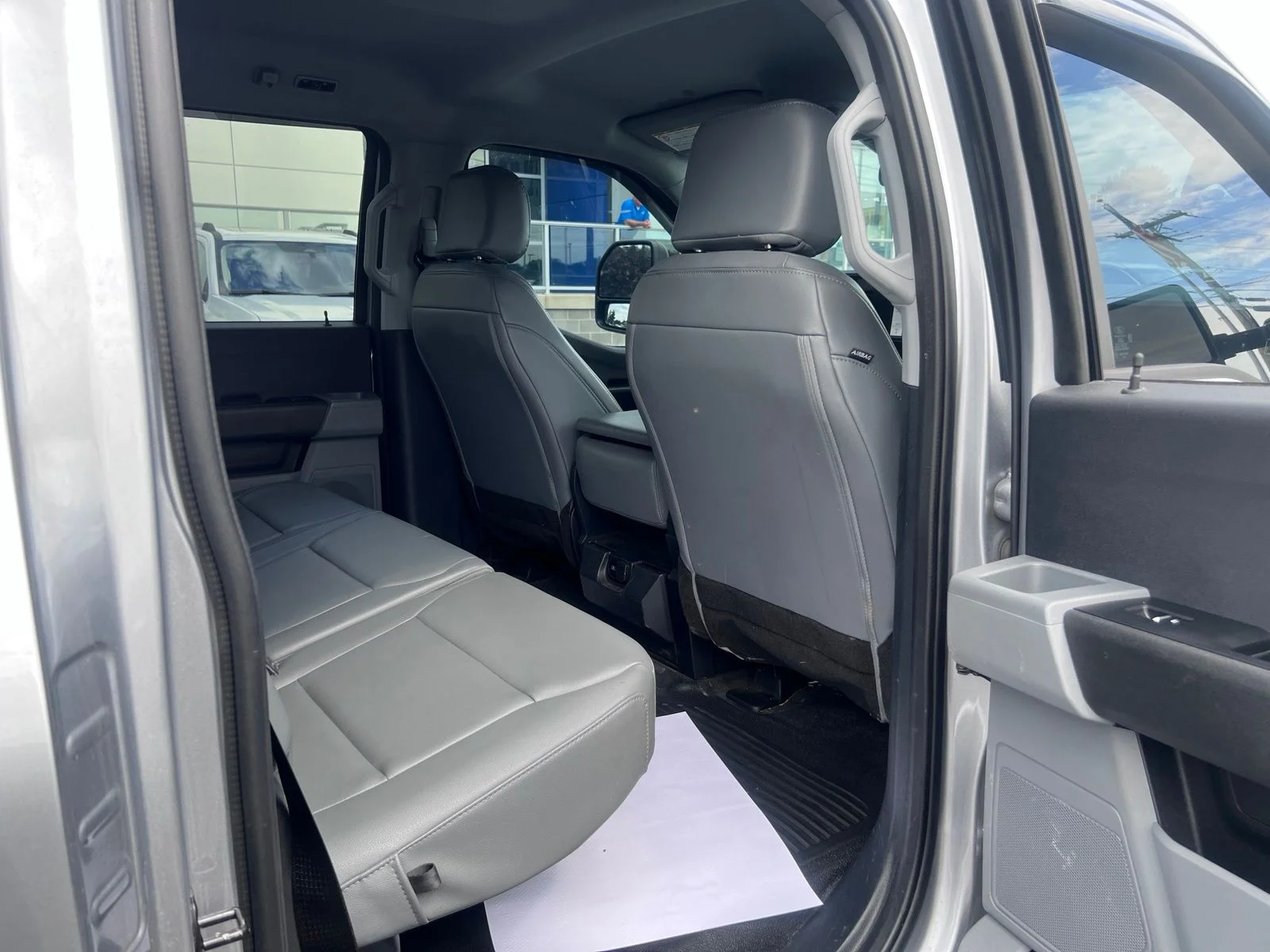 Used 2023 Silver Ford XL image 43