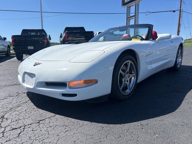 2000 Chevrolet Corvette Convertible's photo