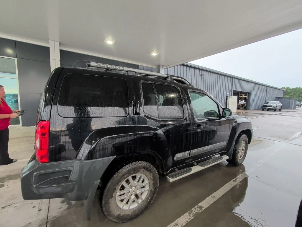 Used 2014 Black Nissan S image 4