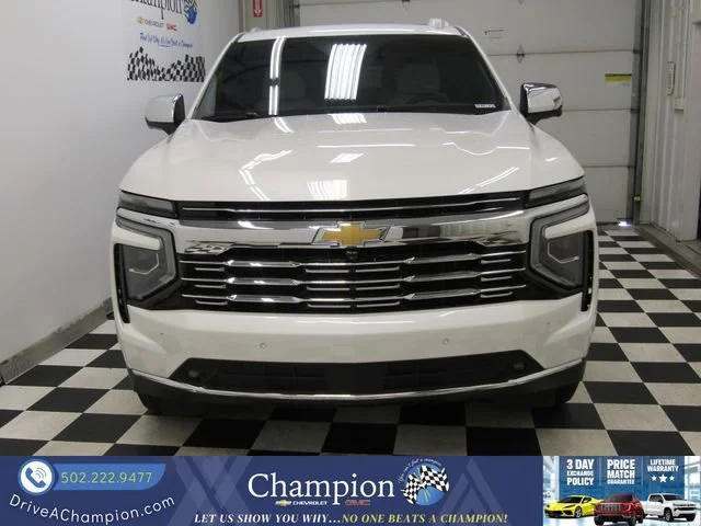 Used 2025 Iridescent Pearl Tricoat Chevrolet Premier image 2
