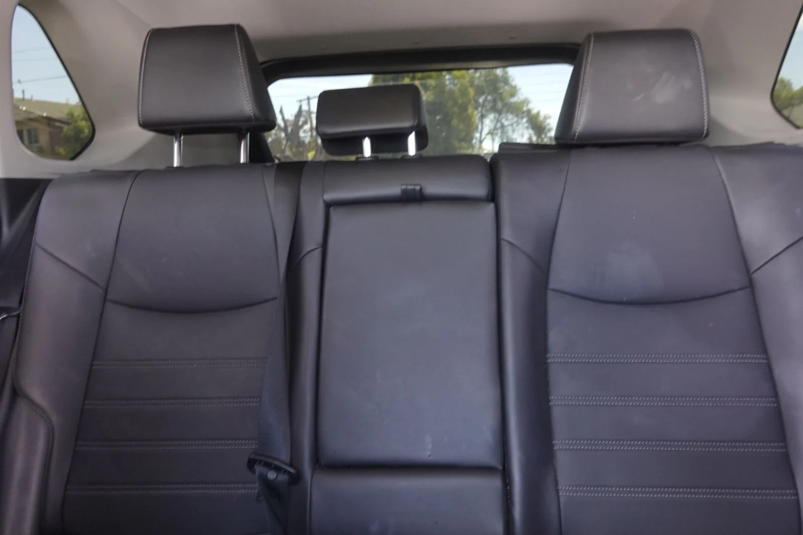 Used 2023 Wind Chill Pearl Toyota XLE Premium image 13