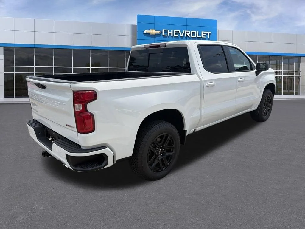 New 2026 White Chevrolet RST image 5
