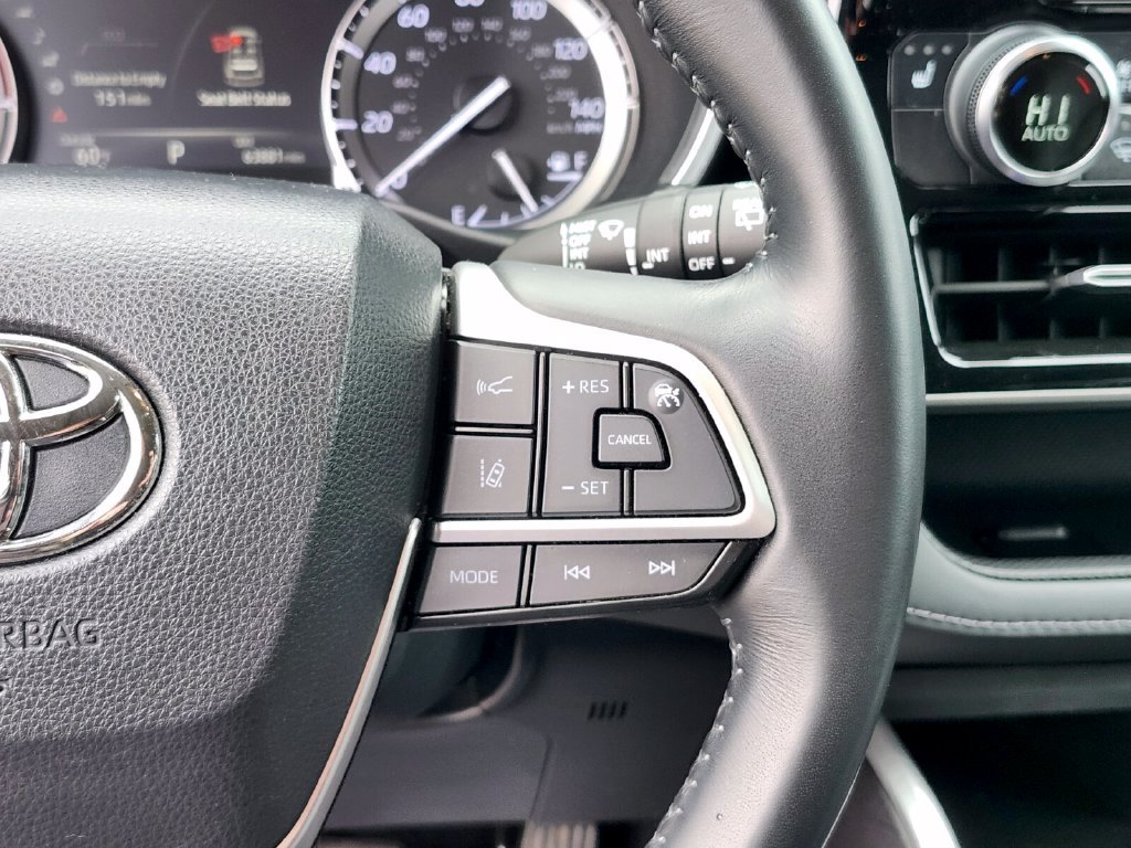 Used 2022 Gray Toyota XLE image 30
