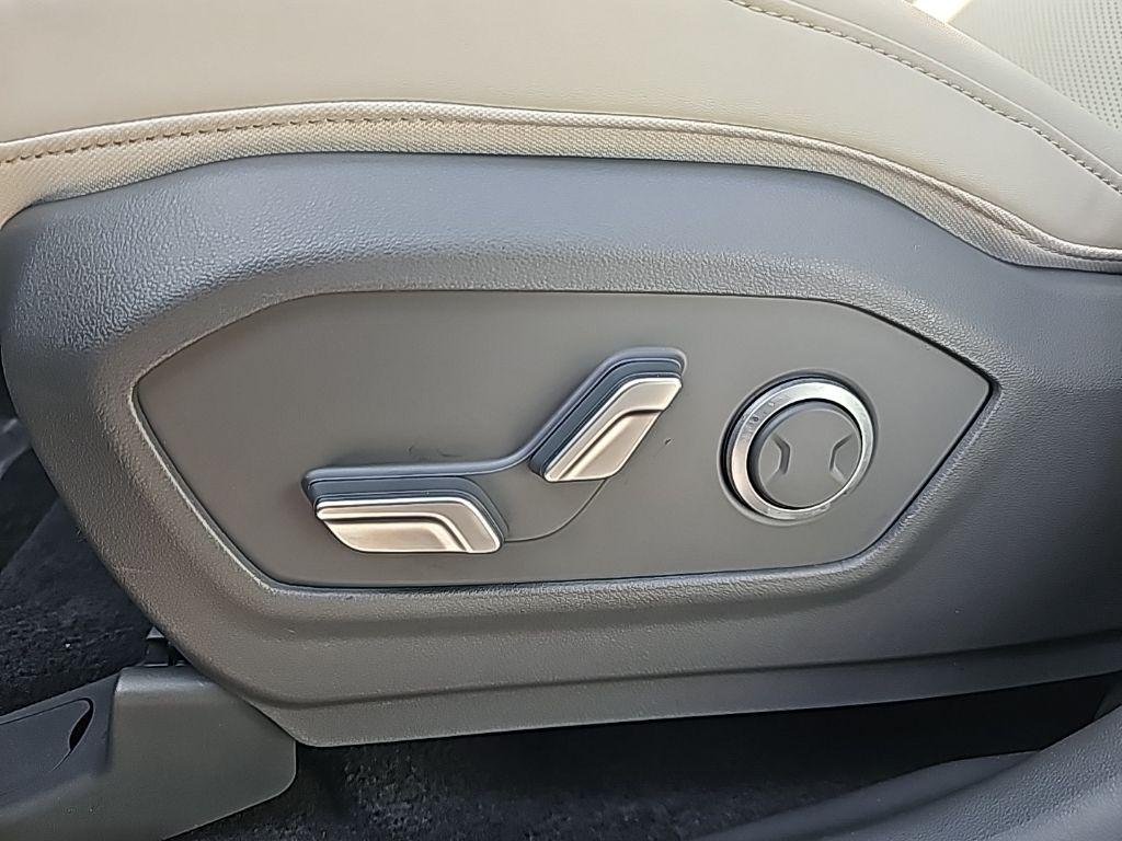 New 2026 Green Hyundai SEL AWD image 13