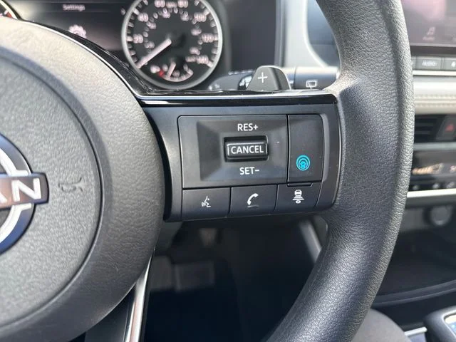 Used 2023 Red Nissan SV image 31