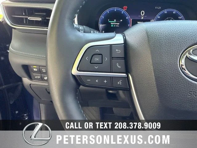 Used 2024  Toyota Platinum image 29