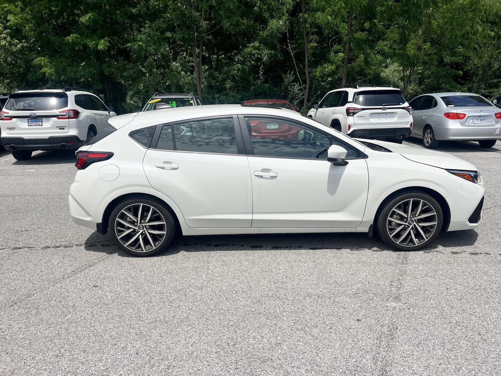 Used 2024  Subaru Sport image 11