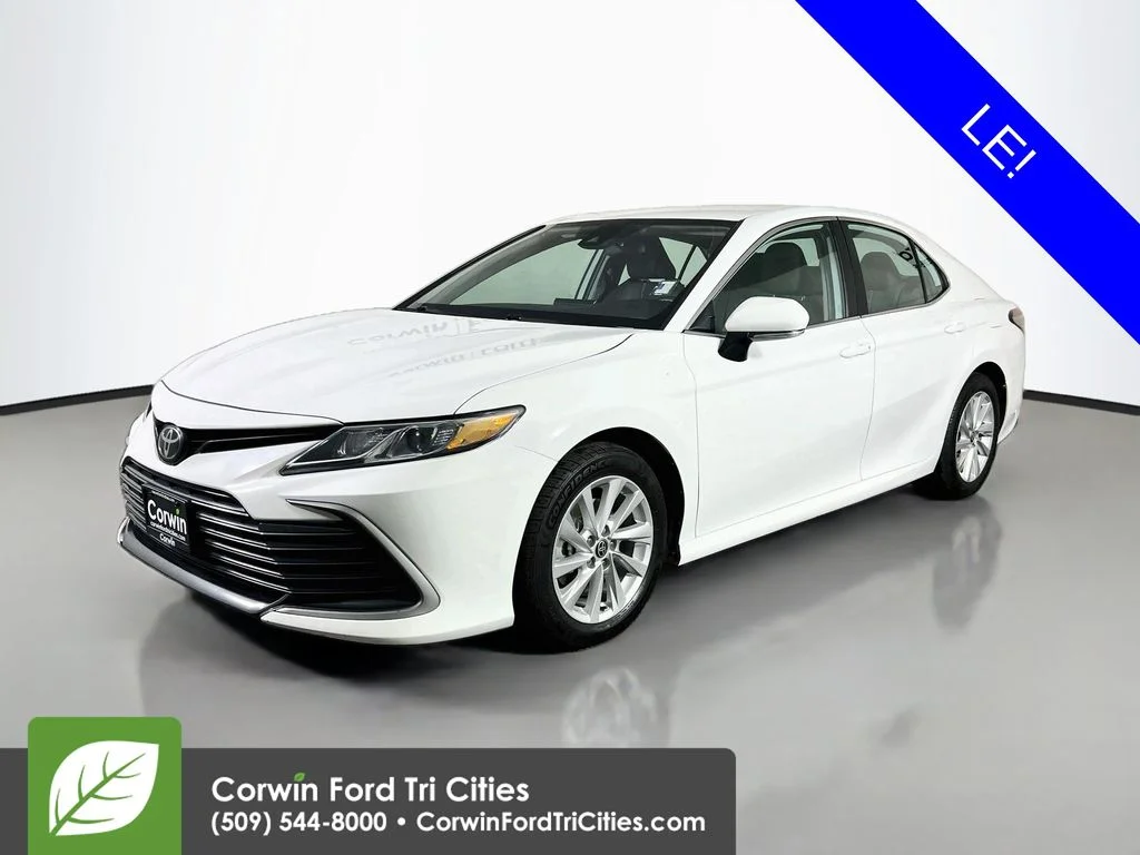 Used 2024 Wind Chill Pearl Toyota LE image 5