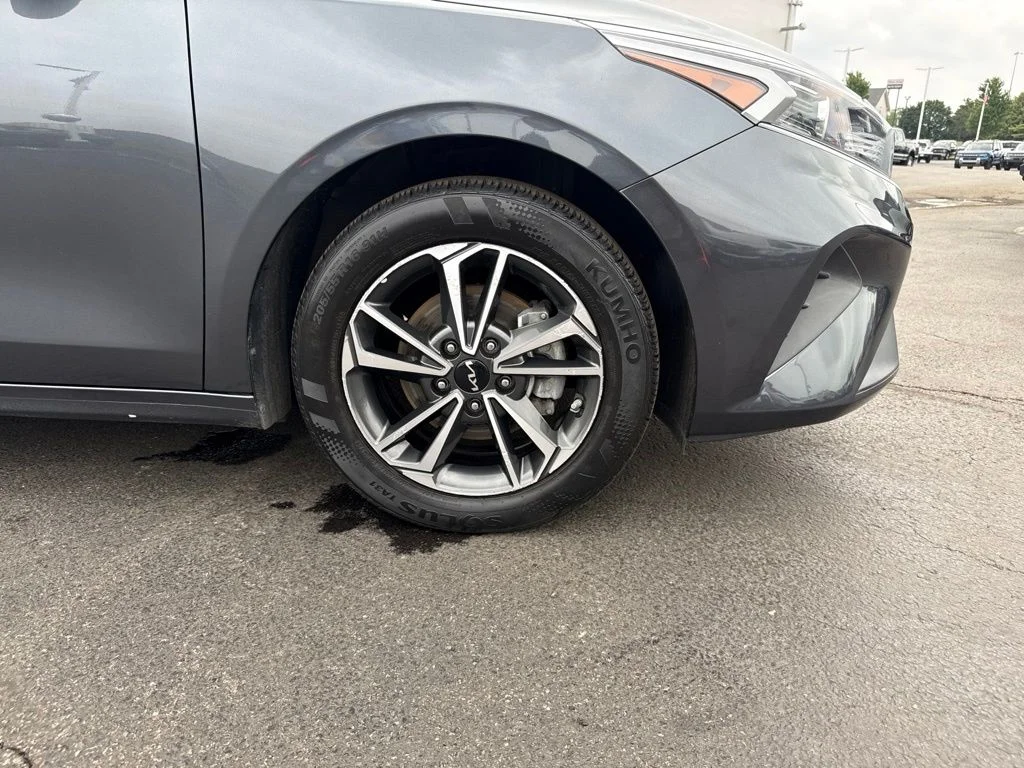 Certified Used 2023 Gravity Gray Kia LXS image 41