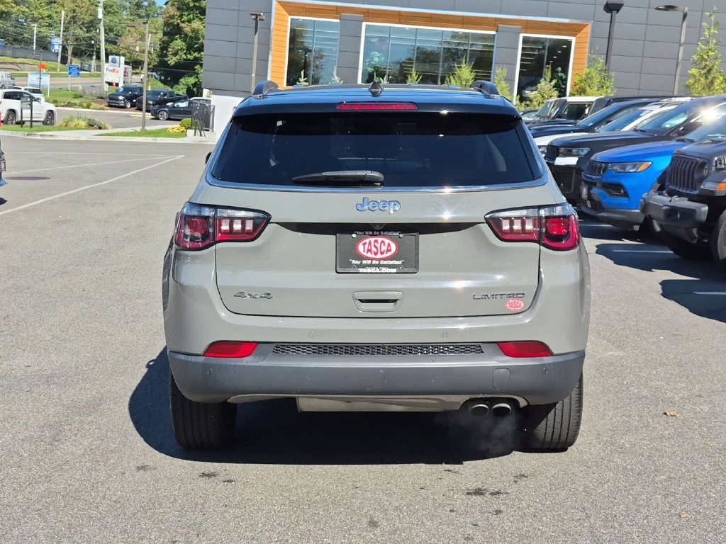 Used 2021 Gray Jeep Limited image 4