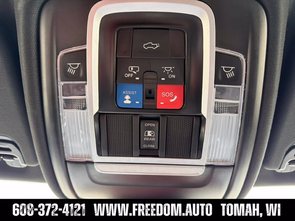 Used 2023 Billet Silver Metallic Clearcoat Ram Laramie image 23