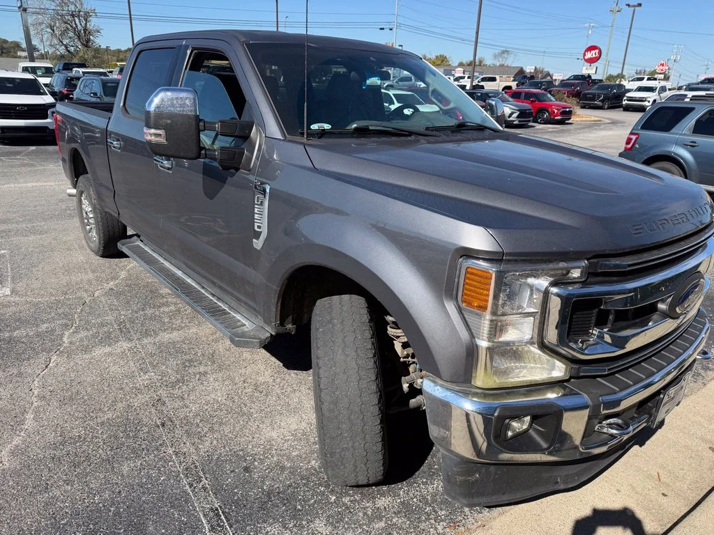 Used 2022 Gray Ford XLT image 2