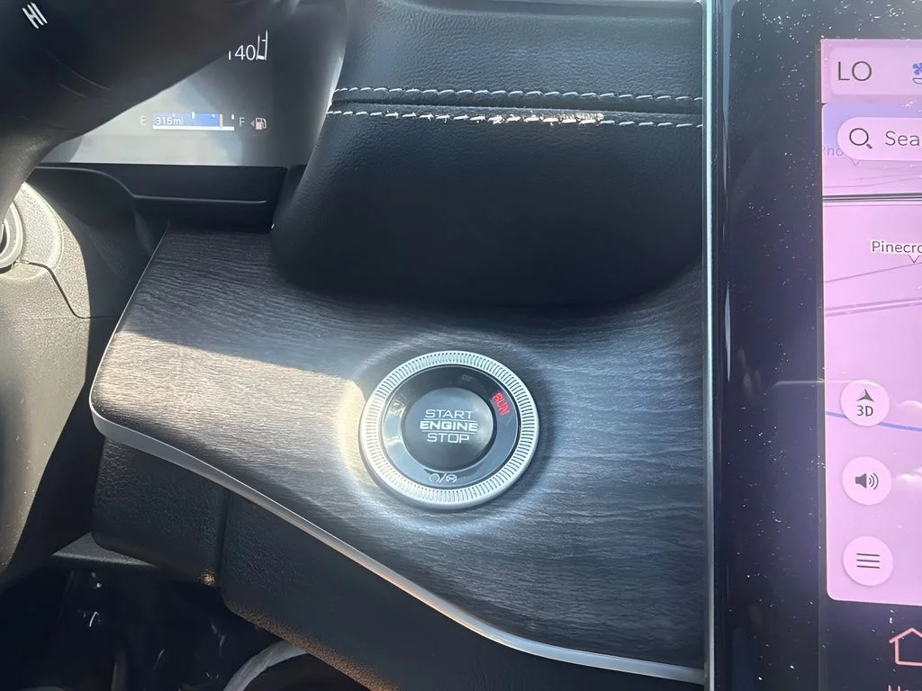 Used 2025 Gray Jeep Limited image 21