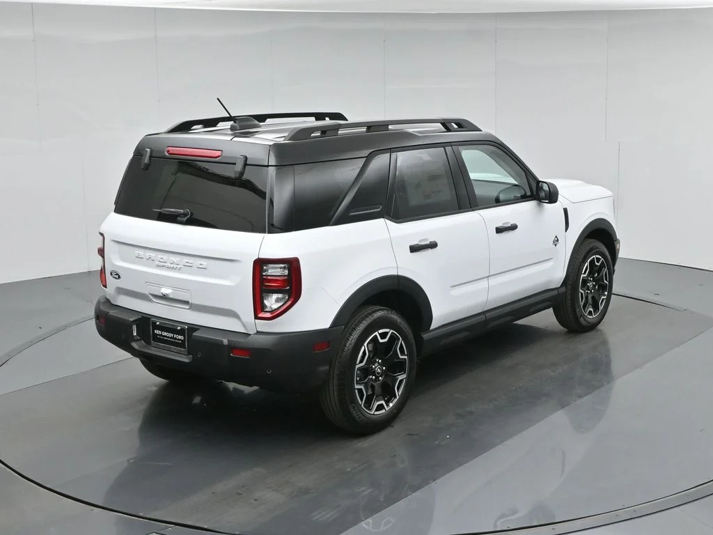 New 2026 Oxford White Ford Outer Banks image 35