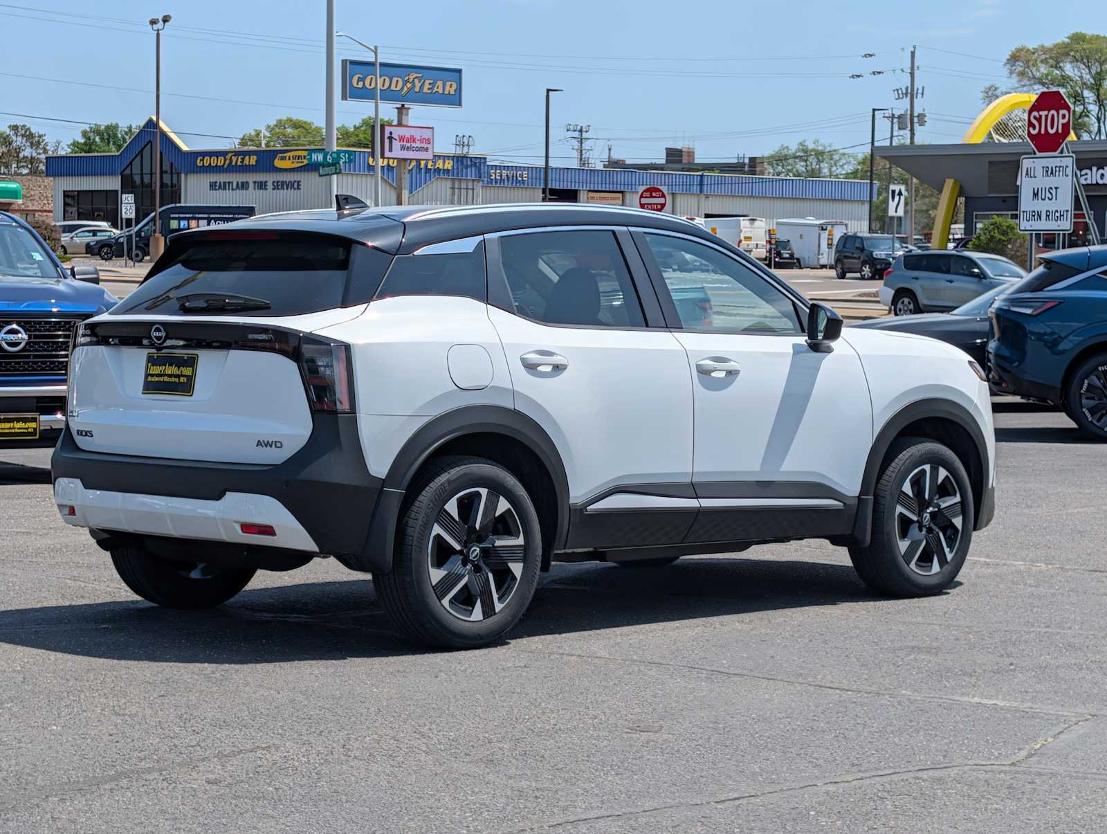 2026 Nissan KICKS SV AWD - Photo 7