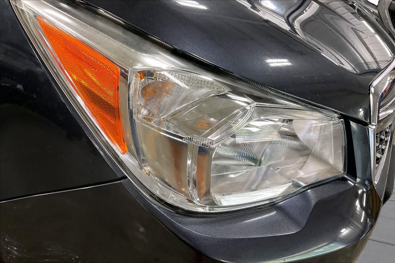 Used 2015 Dark Gray Metallic Subaru 2.5i Premium image 28