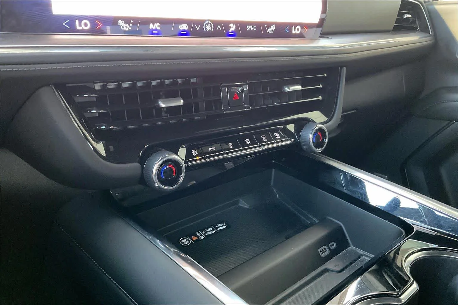 Used 2025 Black Chevrolet Z71 image 32