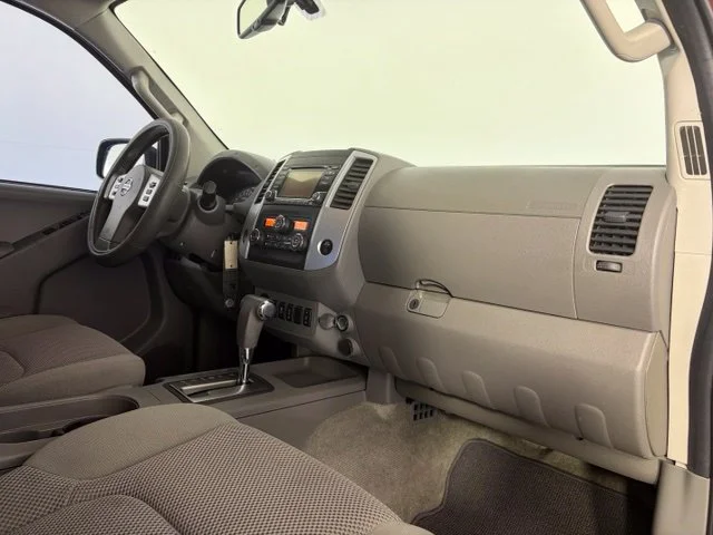 Used 2016 Brown Nissan SV image 35