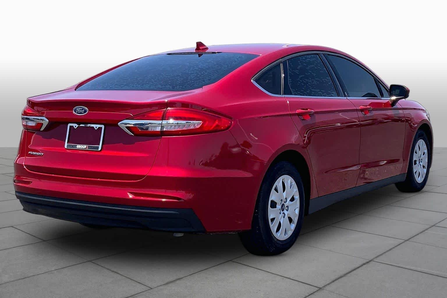 Used 2020 Rapid Red Metallic Tinted Clearcoat Ford S image 13