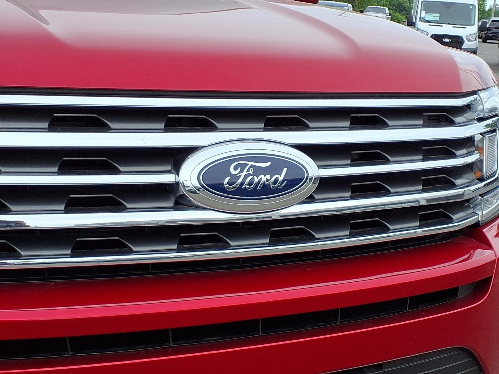 Used 2021 Rapid Red Metallic Tinted Clearcoat Ford XLT image 14