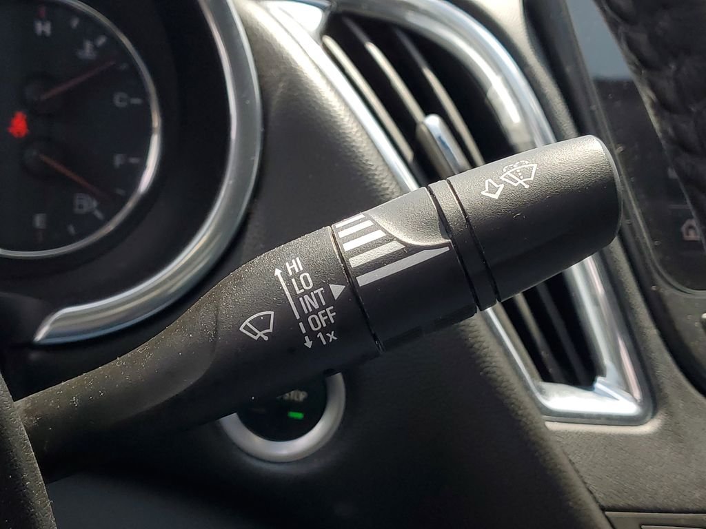 Used 2019 Blue Chevrolet Premier image 23