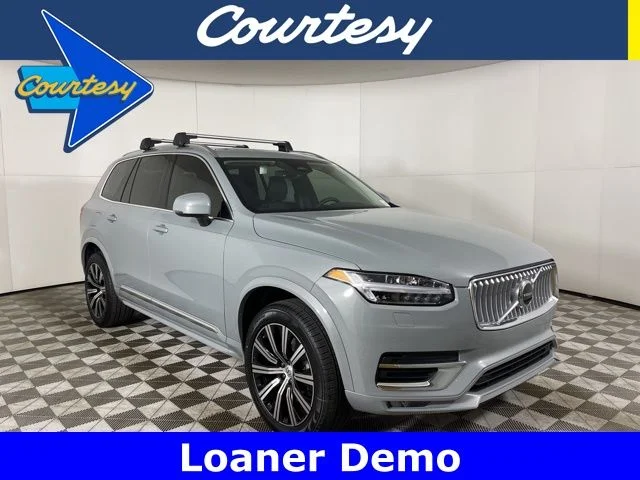 2025 Volvo XC90 B6 Core Bright 4WD's photo