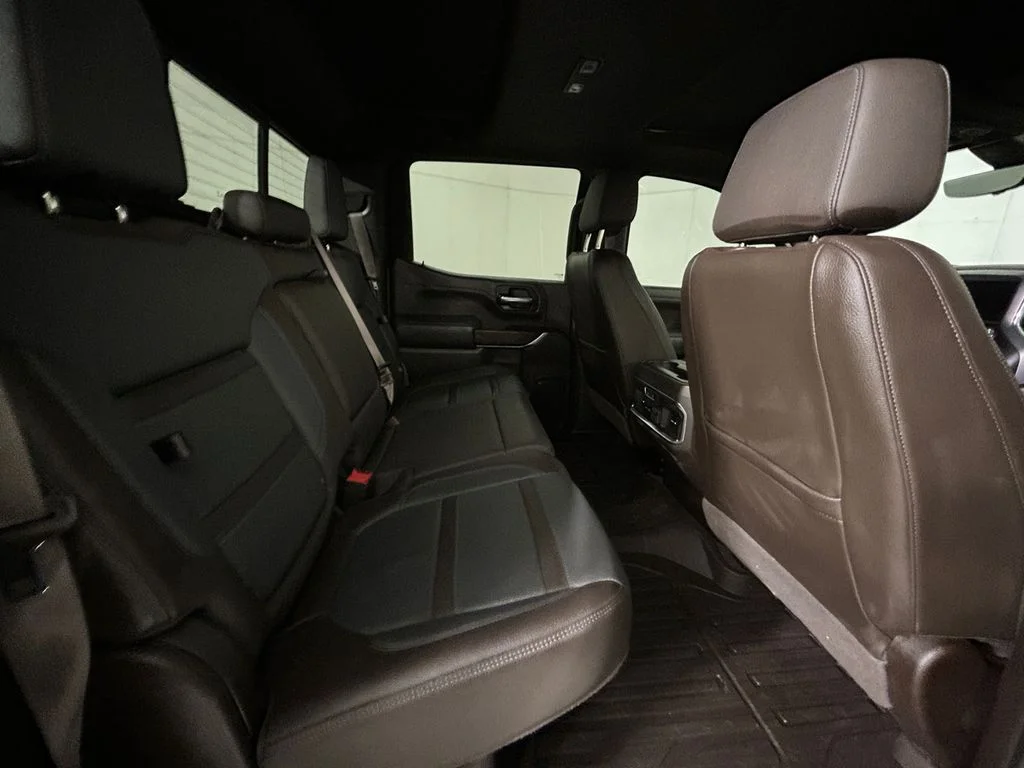 Used 2020 White GMC Denali image 17