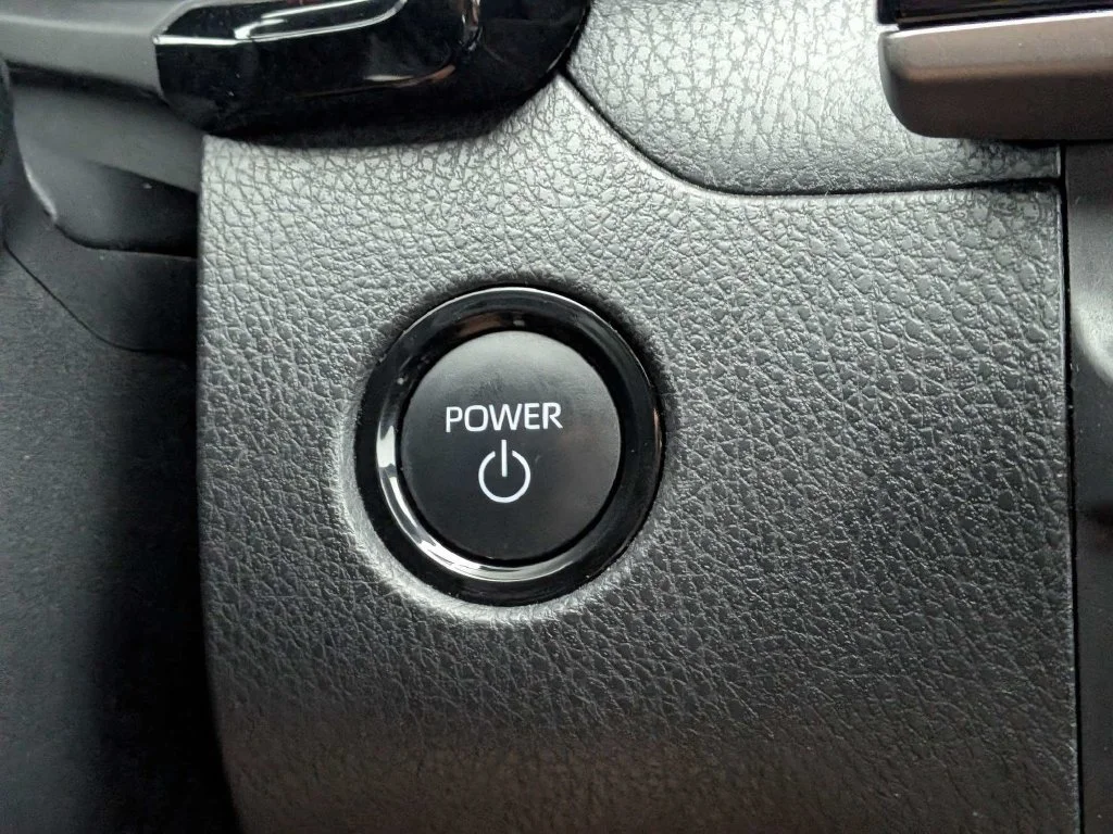 Certified Used 2025 Ocean Toyota SE image 27