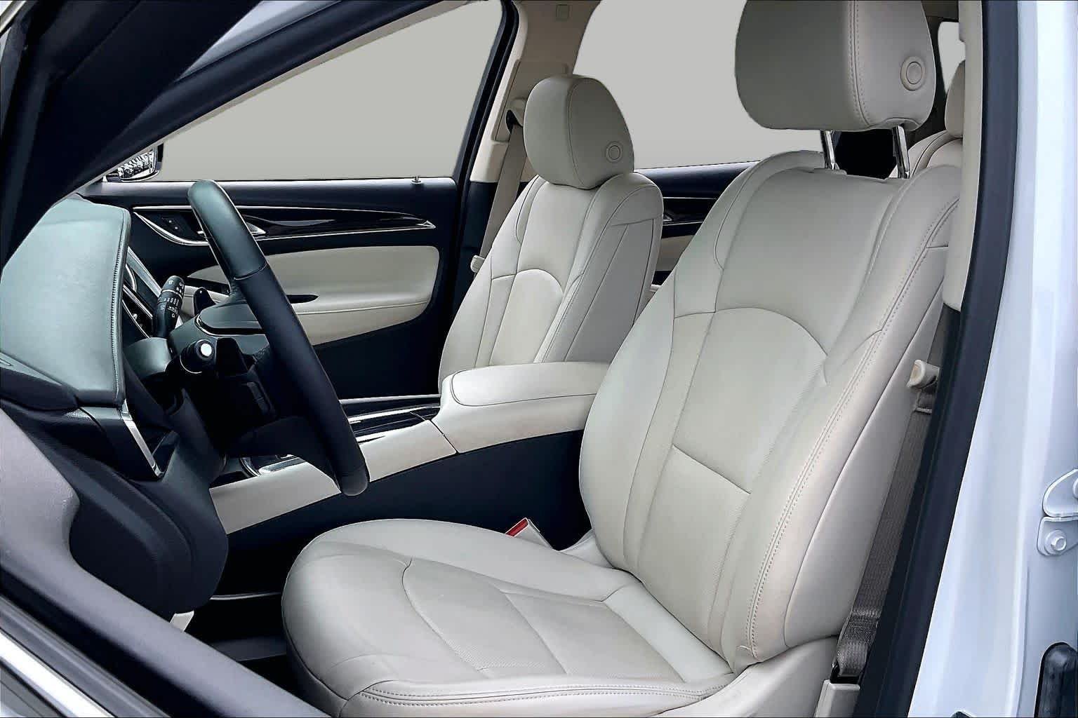 Used 2024 White Frost Tricoat Buick Essence image 15