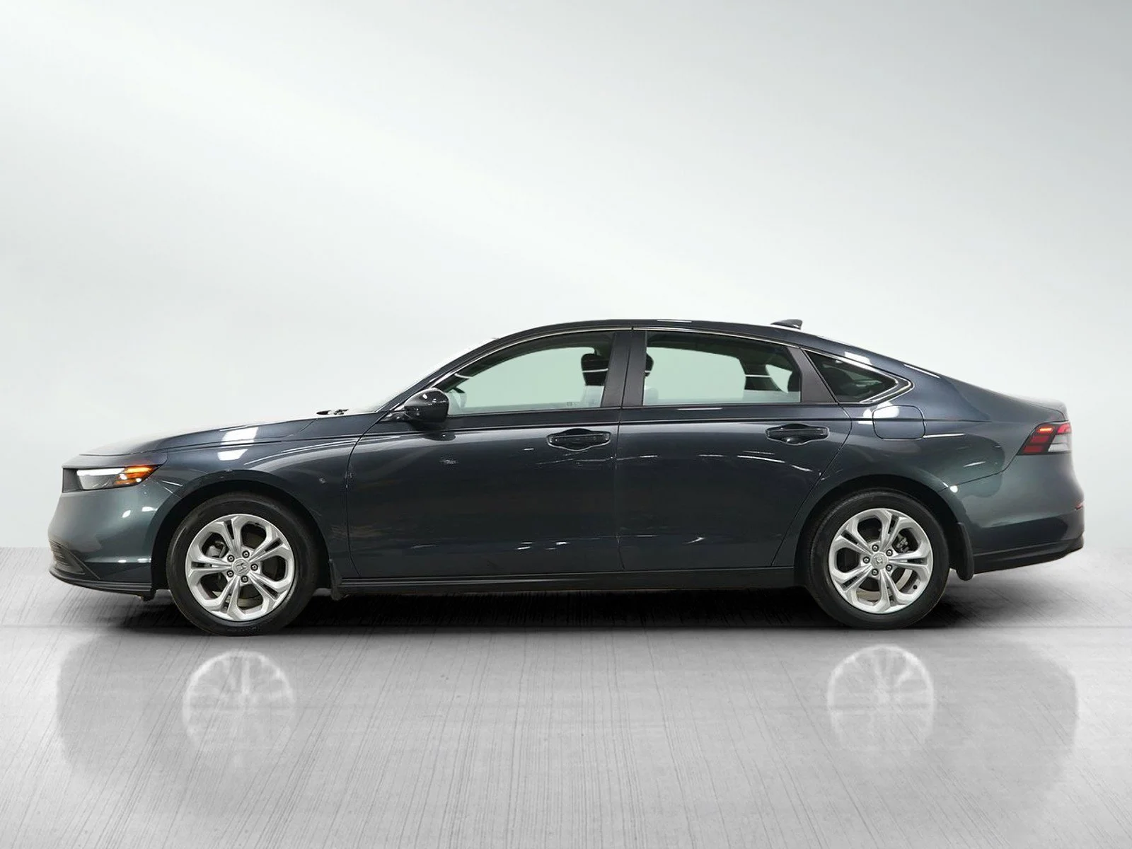 Used 2024 Honda Accord LX with VIN 1HGCY1F28RA034653 for sale in Burnsville, Minnesota