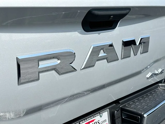 New 2026 Silver-Zynith Exterior Paint RAM Tradesman image 20