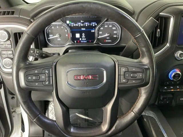 Used 2020 White GMC AT4 image 19