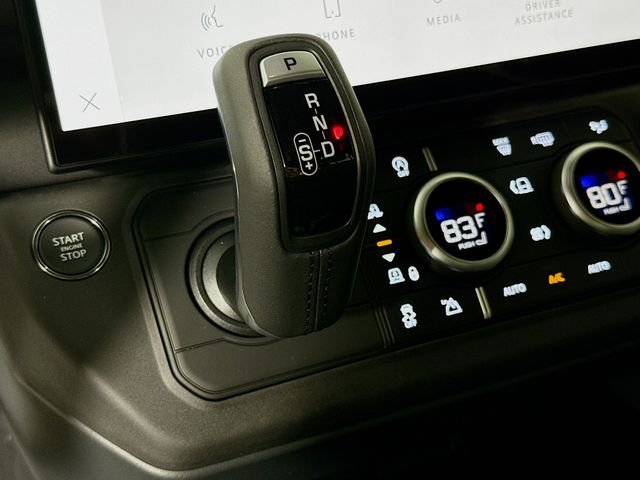 New 2026 Fuji White Land Rover X-Dynamic SE image 19