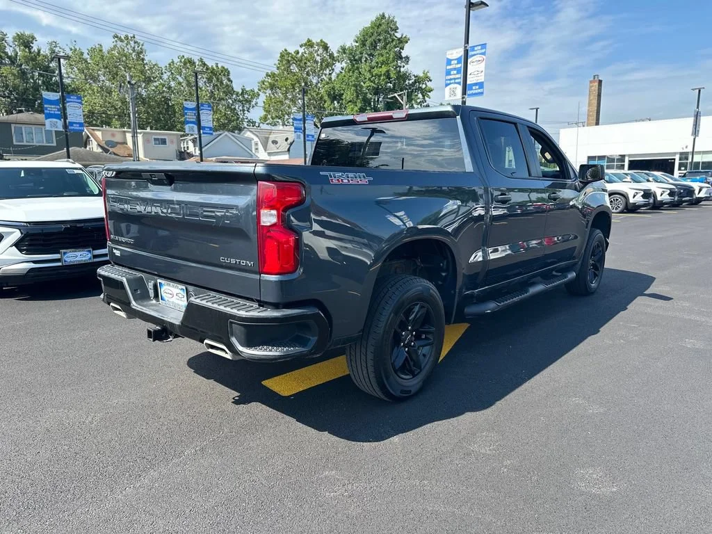 Used 2021 SHADOW GRAY METALLIC Chevrolet Custom Trail Boss image 4