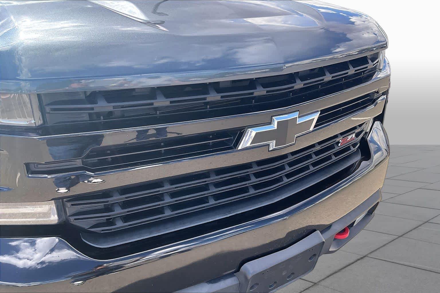 Used 2019 Shadow Gray Metallic Chevrolet LT Trail Boss image 28