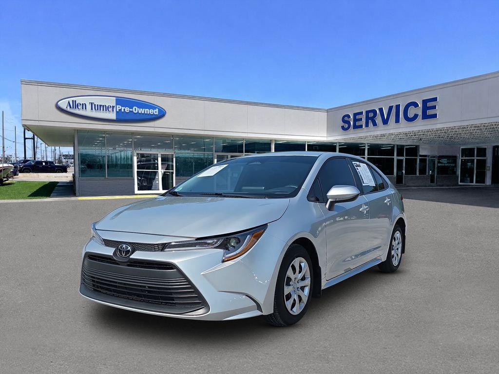 Used 2026 Classic Silver Metallic Toyota LE image 4
