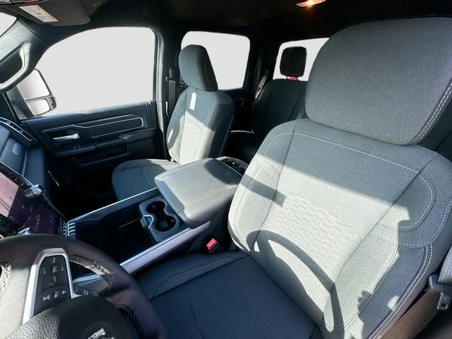 2026 RAM 3500 Big Horn - Photo 24