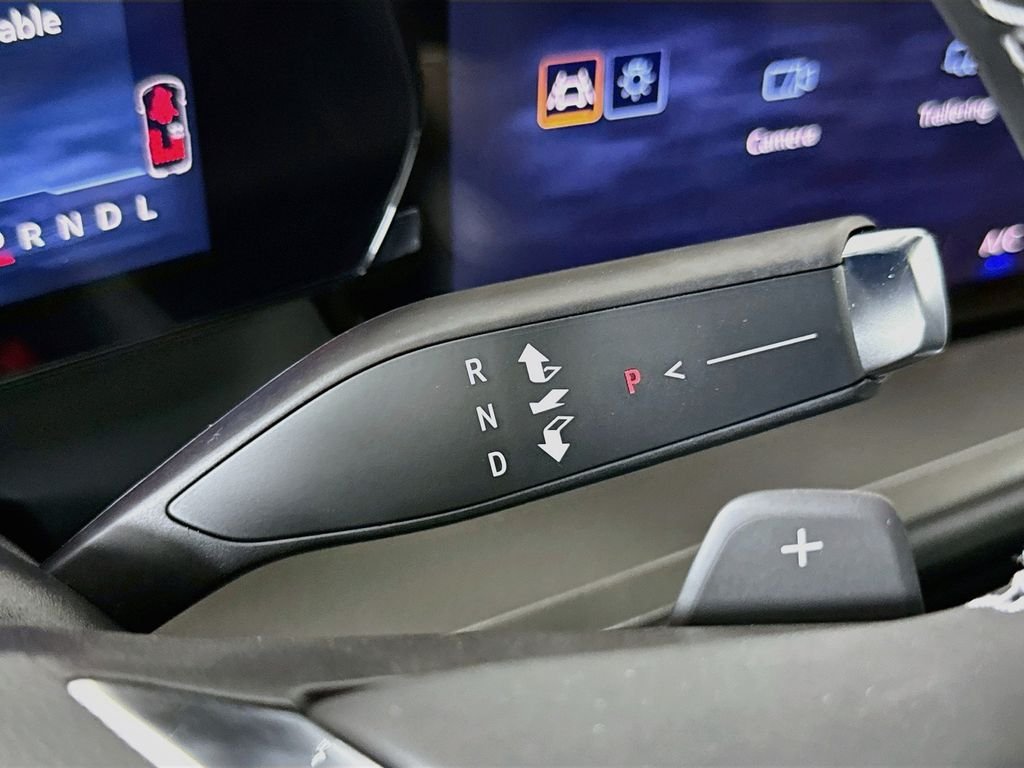 2027 Chevrolet Traverse LT - Photo 17