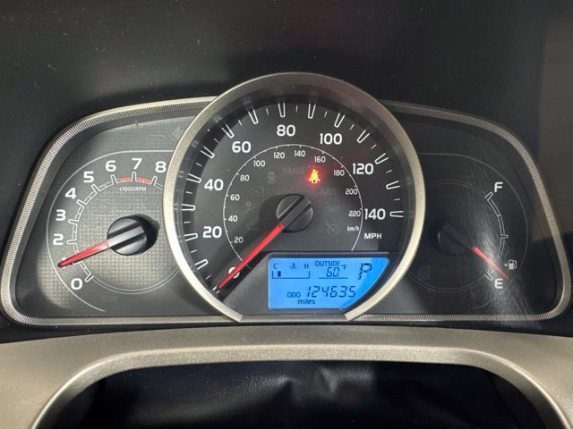 Used 2013 Green Toyota LE image 16