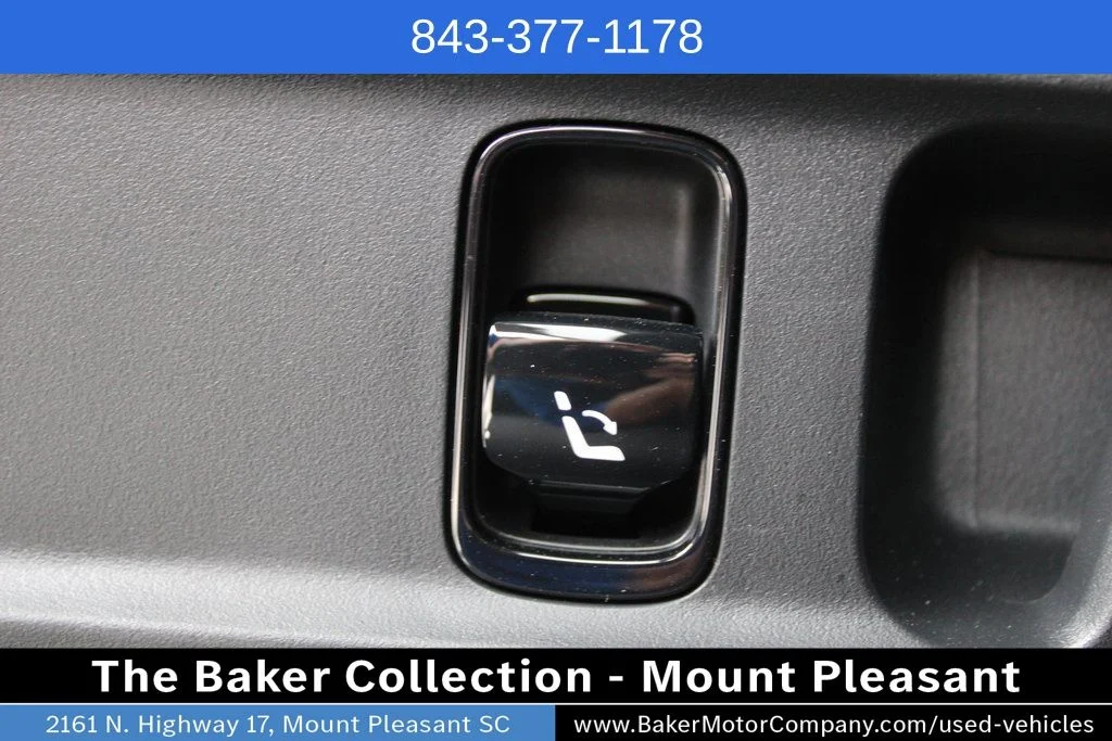 Used 2026 White Mercedes-Benz GLC 300 image 9
