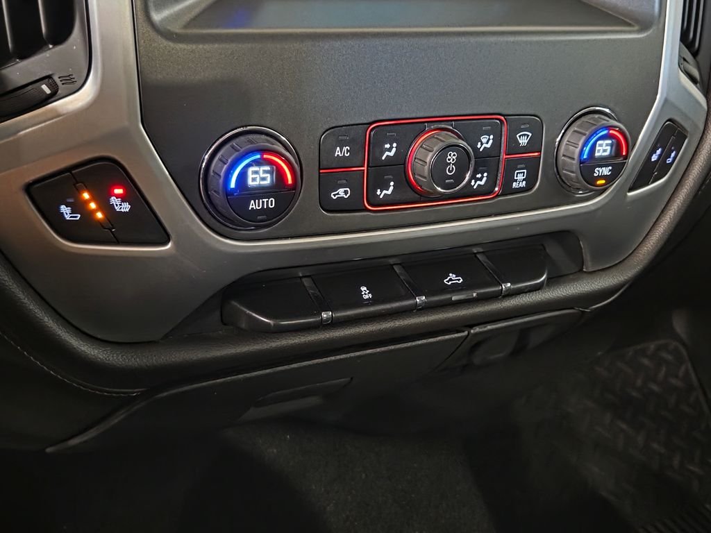 Used 2014 Silver GMC SLE image 26